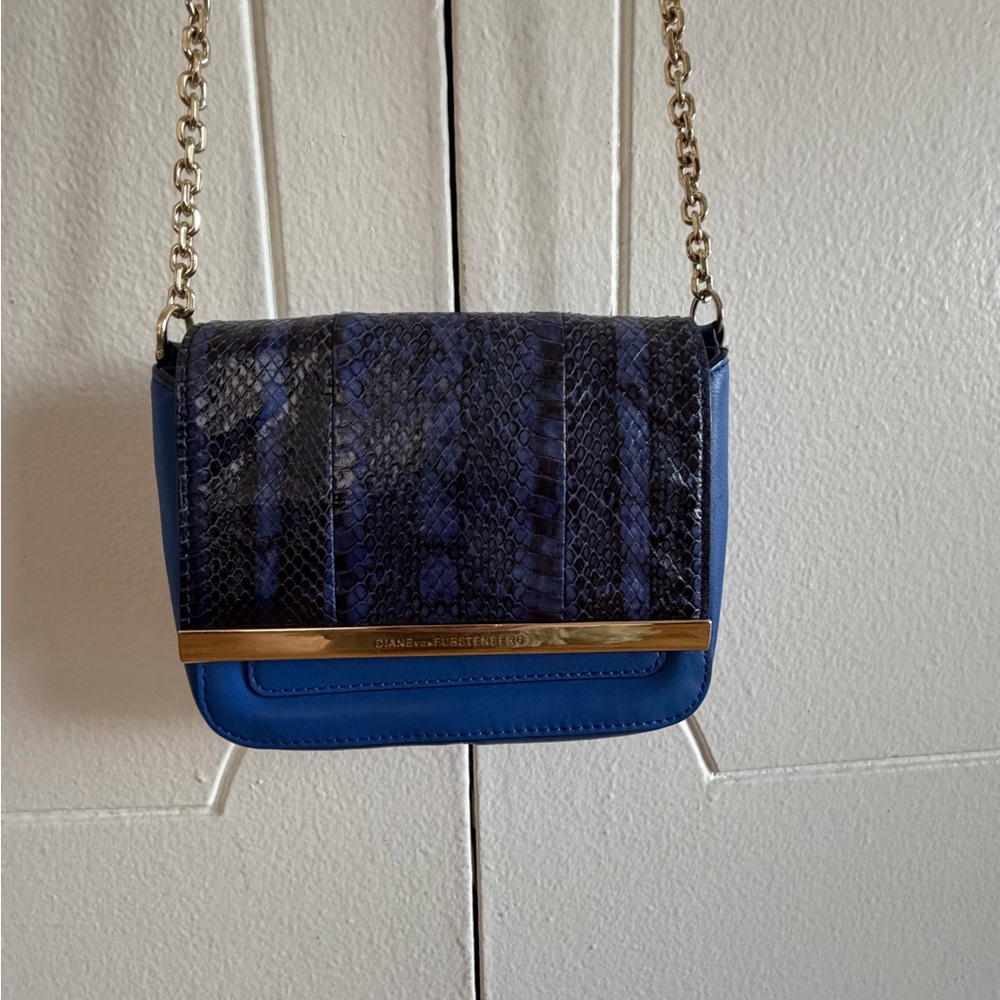 Diane Von Furstenberg Voyage Mini Snakeskin Leather Crossbody Purse